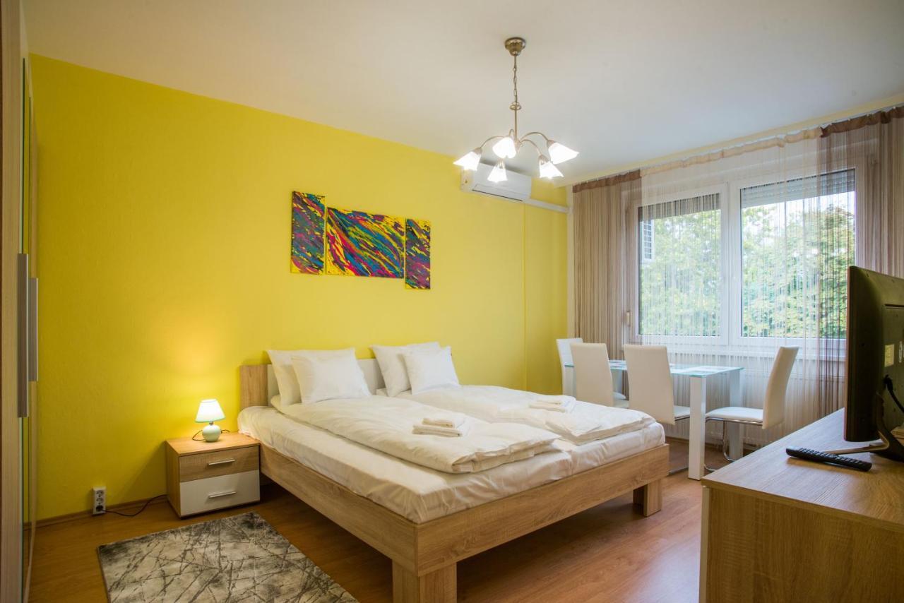 Otthon-Laksz Apartman Nyiregyhaza Exterior photo