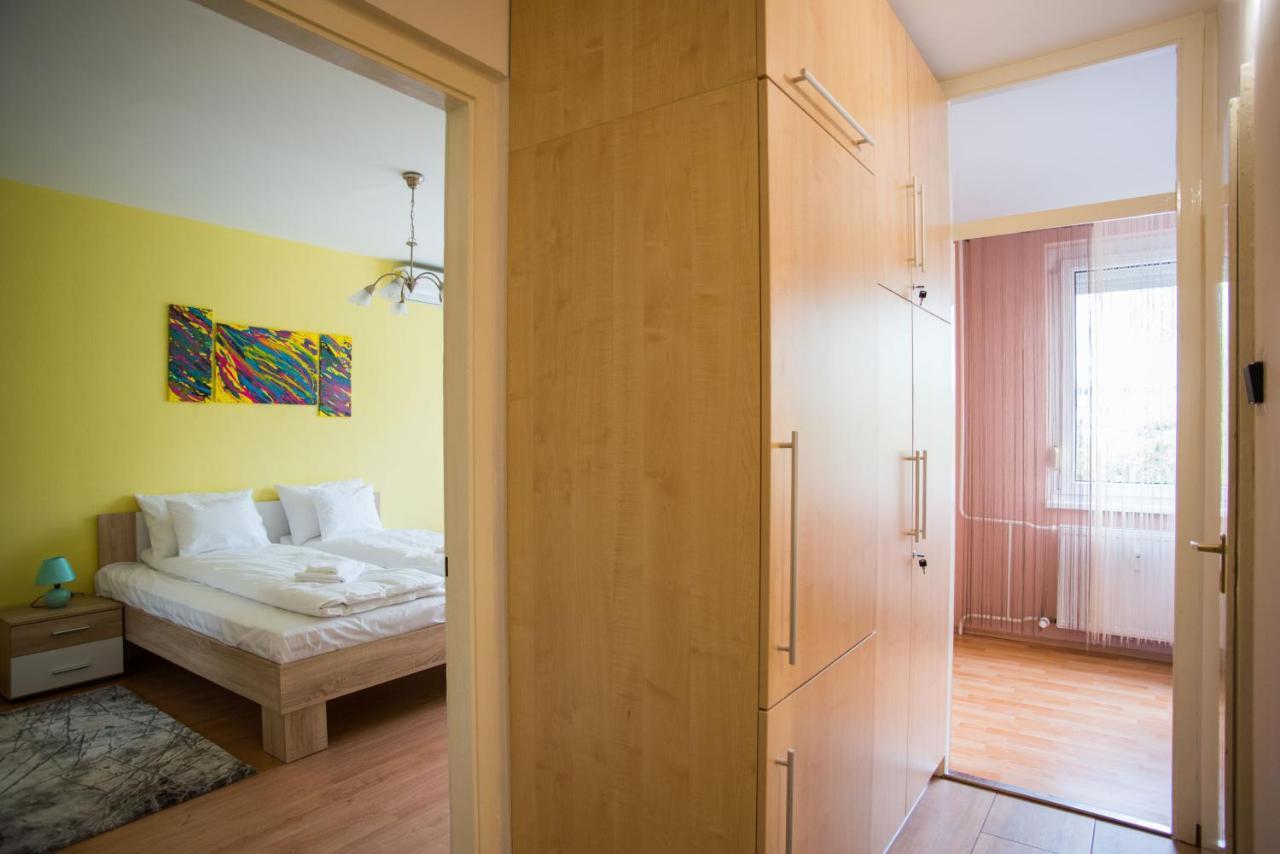 Otthon-Laksz Apartman Nyiregyhaza Exterior photo